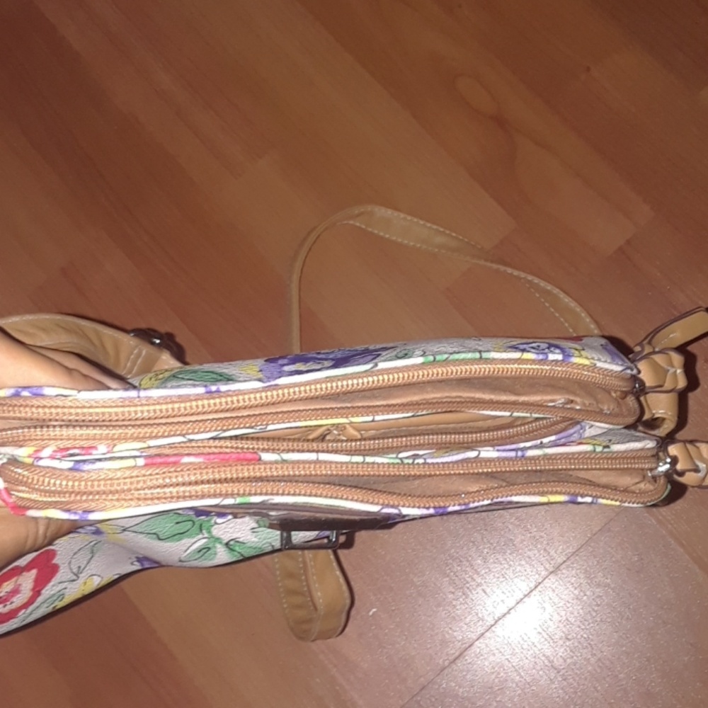 Purse - Picture 2 of 2